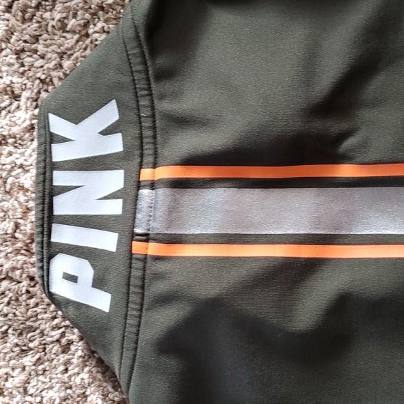 PINK Victoria's Secret Long Sleeve - Picture 7 of 10